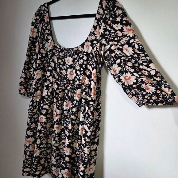 EUC AMERICAN EAGLE OUTFITTERS FLORAL DEEP SCOOP NECK BABYDOLL DRESS SIZE M - Picture 2 of 16